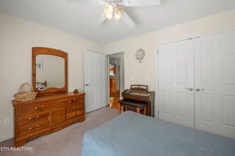 957 Stonecrest Loop Crossville TN 38571