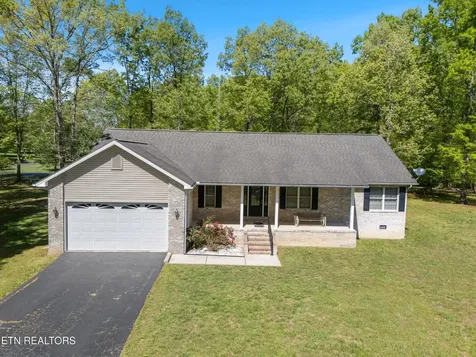 957 Stonecrest Loop Crossville TN 38571