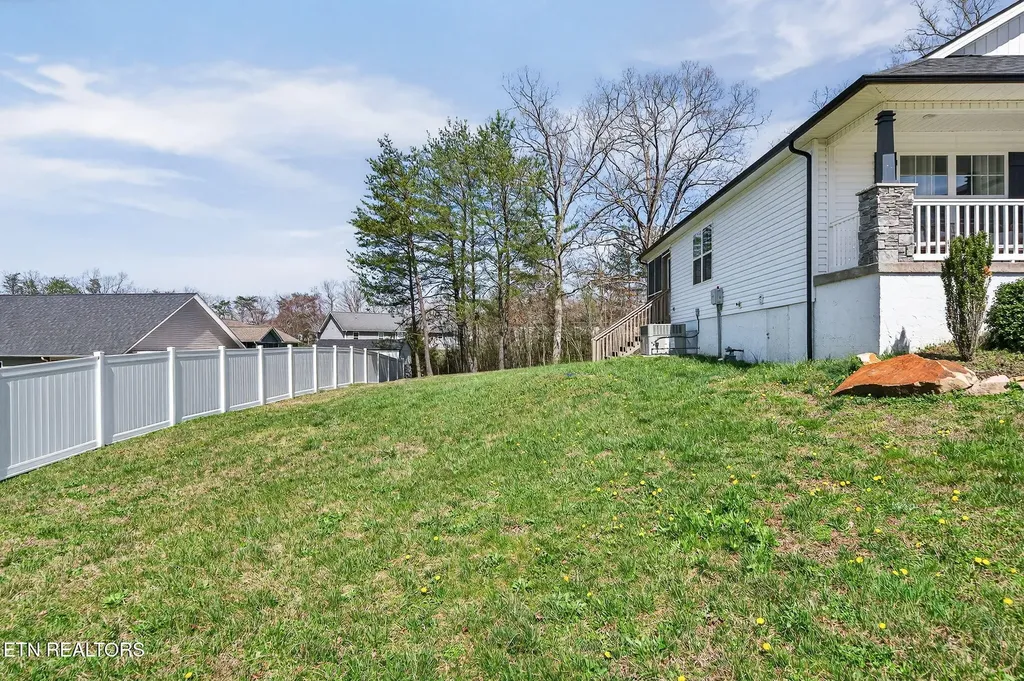 22 Patrick Drive Crossville TN 38555