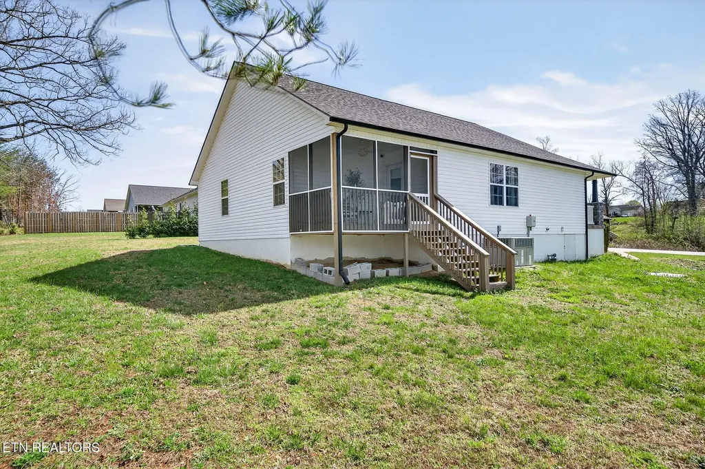 22 Patrick Drive Crossville TN 38555