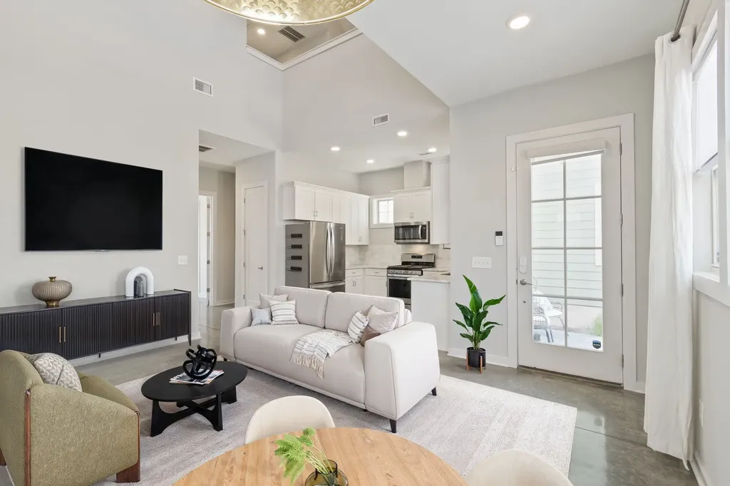 1020 Treaty Oaks Drive Nashville TN 37209