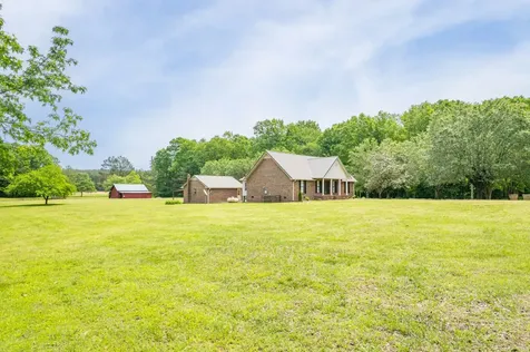 5904 New Highway 7 Santa Fe TN 38482