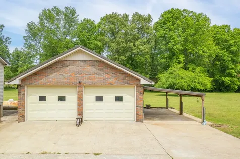 5904 New Highway 7 Santa Fe TN 38482