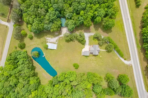 5904 New Highway 7 Santa Fe TN 38482