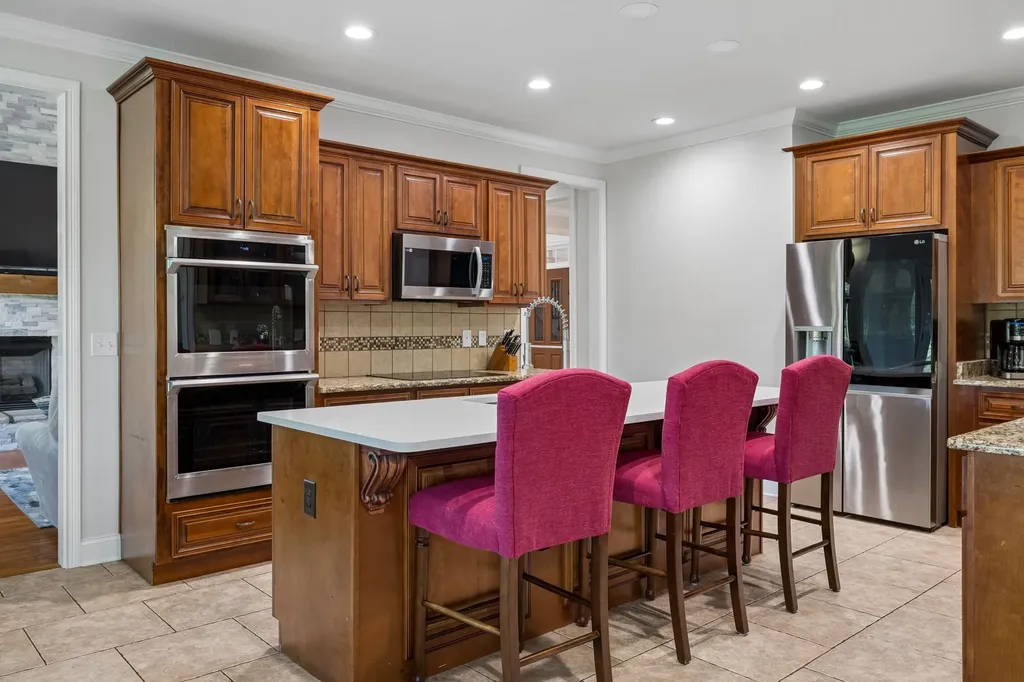 2440 Settlers Trace Clarksville TN 37043