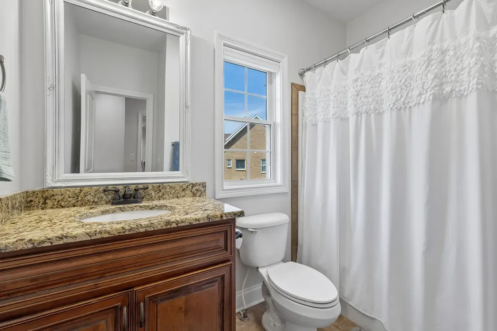 2440 Settlers Trace Clarksville TN 37043