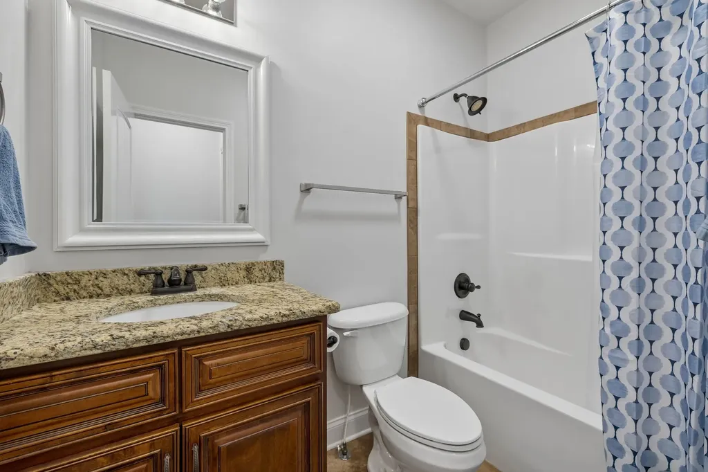2440 Settlers Trace Clarksville TN 37043