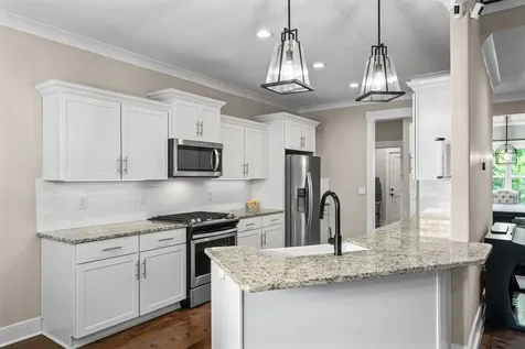 317 Alonzo Place Cunningham TN 37052