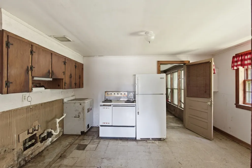 3962 Highway 70, W Dickson TN 37055