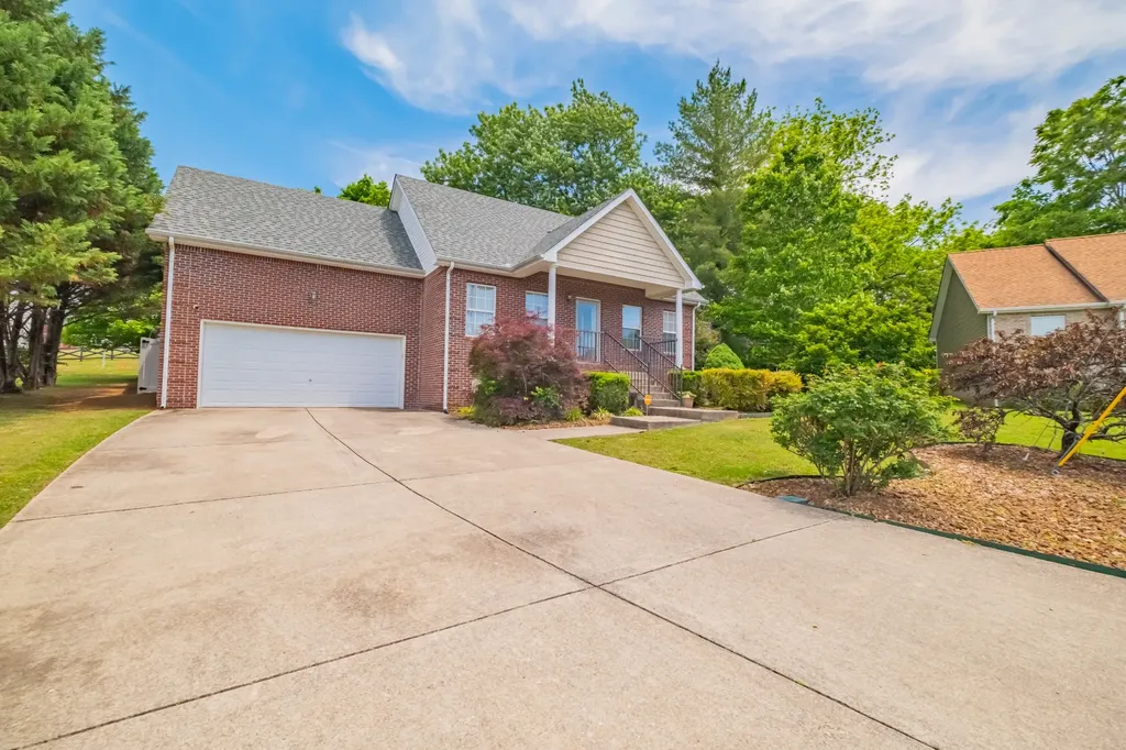 61 Brookfield Circle Winchester TN 37398