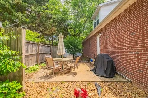 61 Brookfield Circle Winchester TN 37398