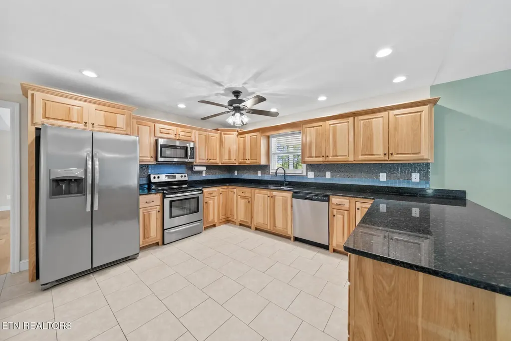 455 Carriage Drive Crossville TN 38555