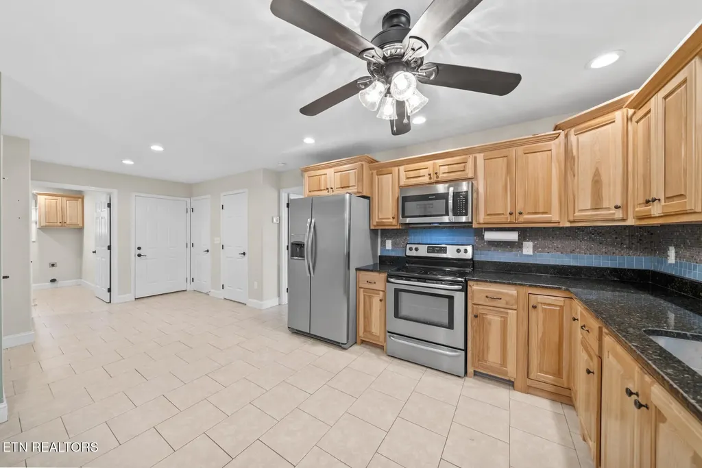 455 Carriage Drive Crossville TN 38555