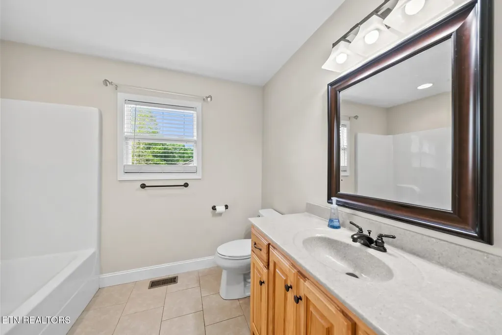 455 Carriage Drive Crossville TN 38555