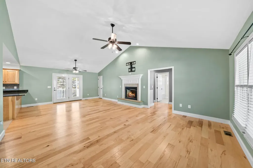 455 Carriage Drive Crossville TN 38555