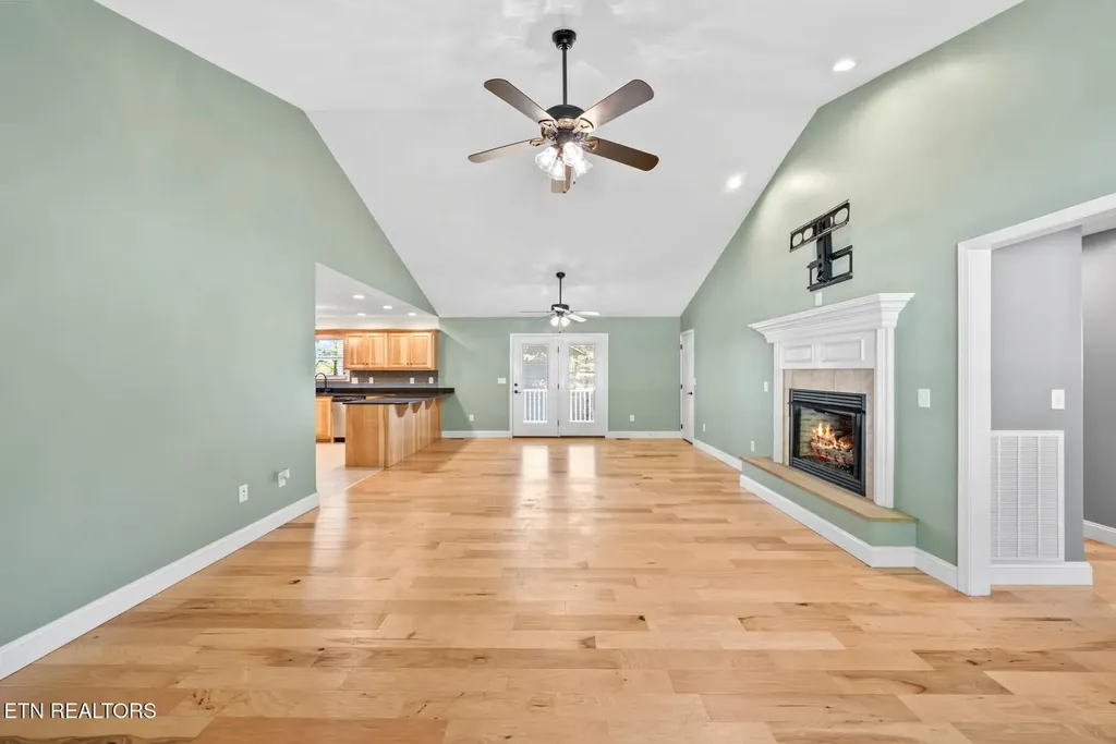 455 Carriage Drive Crossville TN 38555