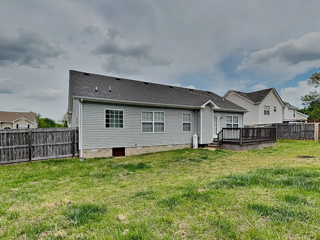 1616 Broad Circle Clarksville TN 37042