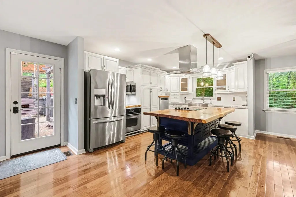 406 Hicks Road Nashville TN 37221