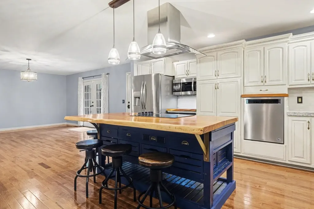 406 Hicks Road Nashville TN 37221