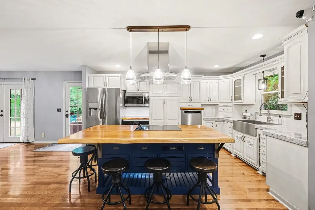 406 Hicks Road Nashville TN 37221