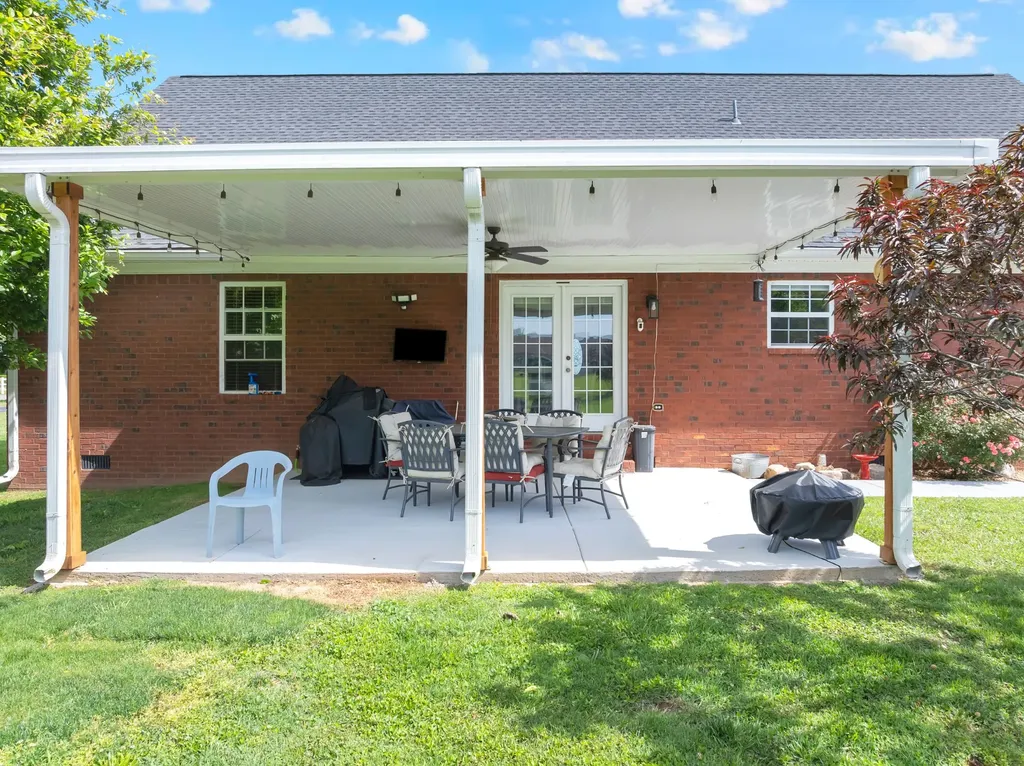 560 Crosswood Court Murfreesboro TN 37127