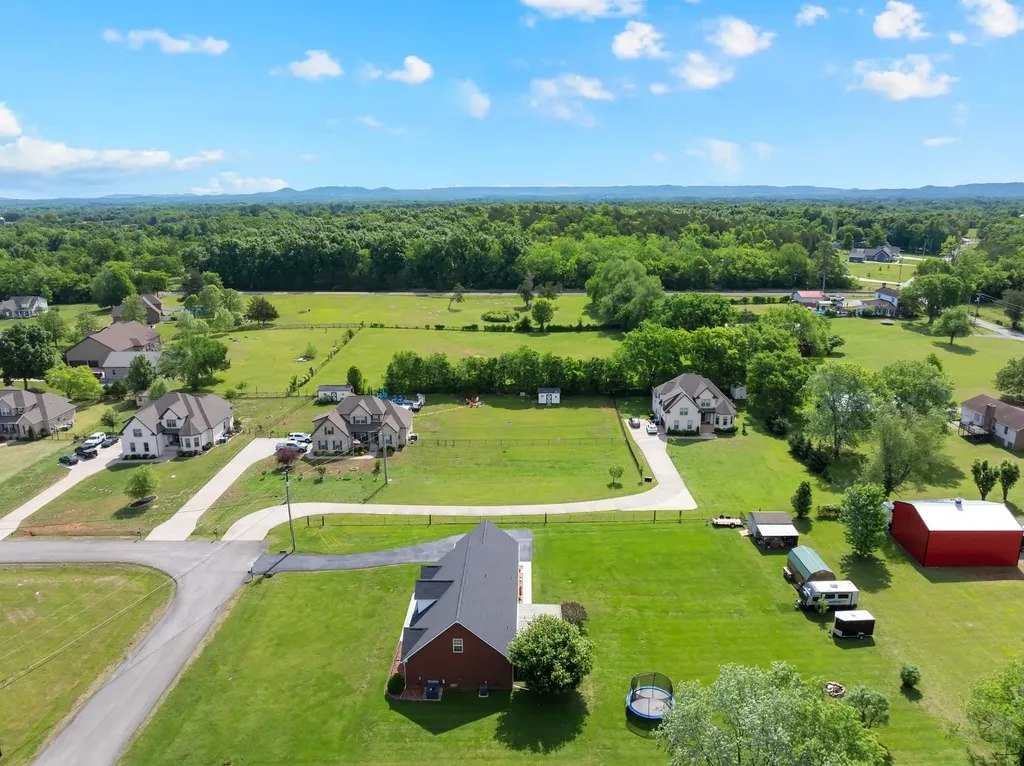 560 Crosswood Court Murfreesboro TN 37127