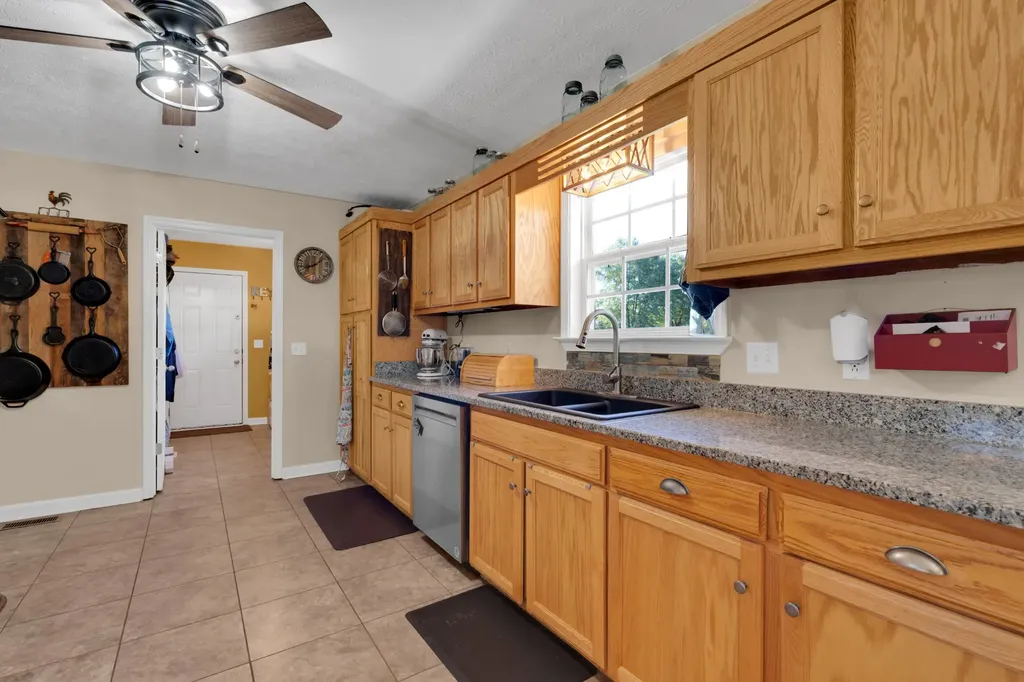 560 Crosswood Court Murfreesboro TN 37127