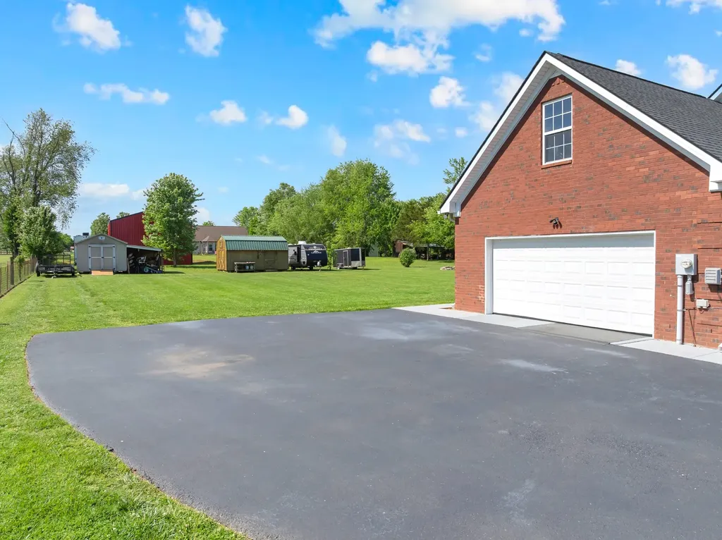560 Crosswood Court Murfreesboro TN 37127