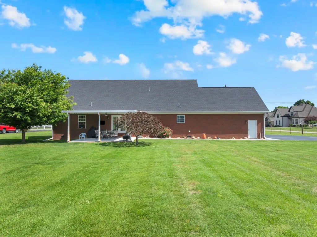 560 Crosswood Court Murfreesboro TN 37127