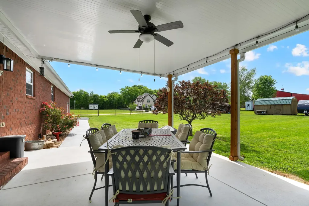 560 Crosswood Court Murfreesboro TN 37127