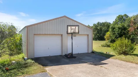 7 Scott Orchard Road Taft TN 38488