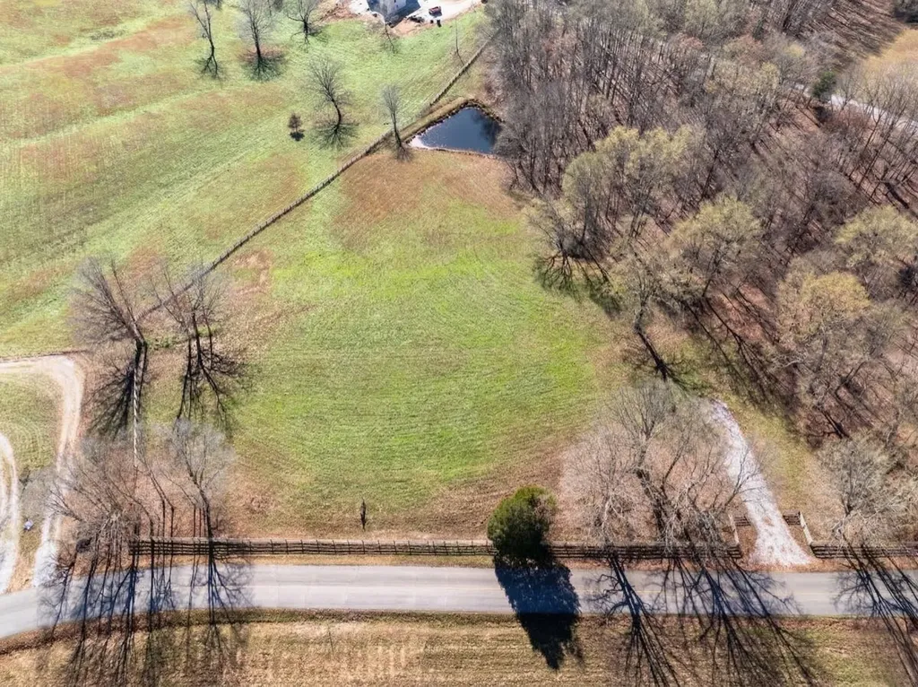 1103 Cowan Road Dickson TN 37055