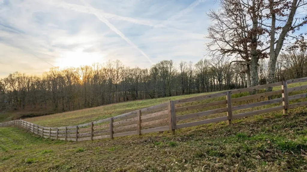 1103 Cowan Road Dickson TN 37055