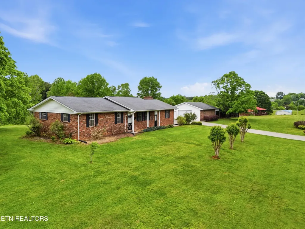 355 Crock Road Loudon TN 37774