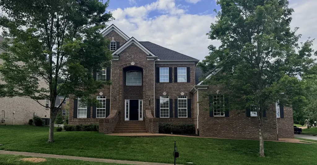 1412 Leeds Dr, E Franklin TN 37067