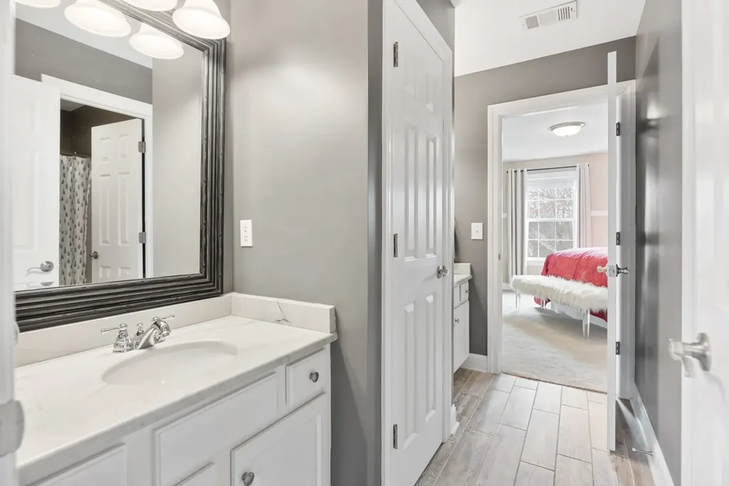 1412 Leeds Dr, E Franklin TN 37067