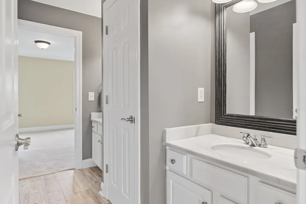 1412 Leeds Dr, E Franklin TN 37067