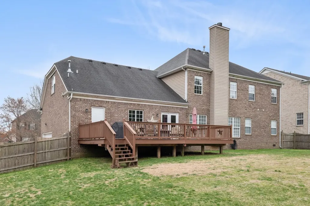 1412 Leeds Dr, E Franklin TN 37067