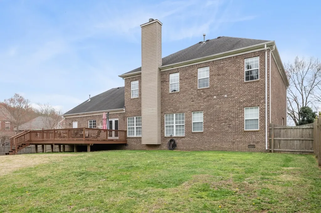 1412 Leeds Dr, E Franklin TN 37067