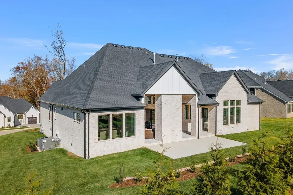 7265 Ruzek Court Fairview TN 37062
