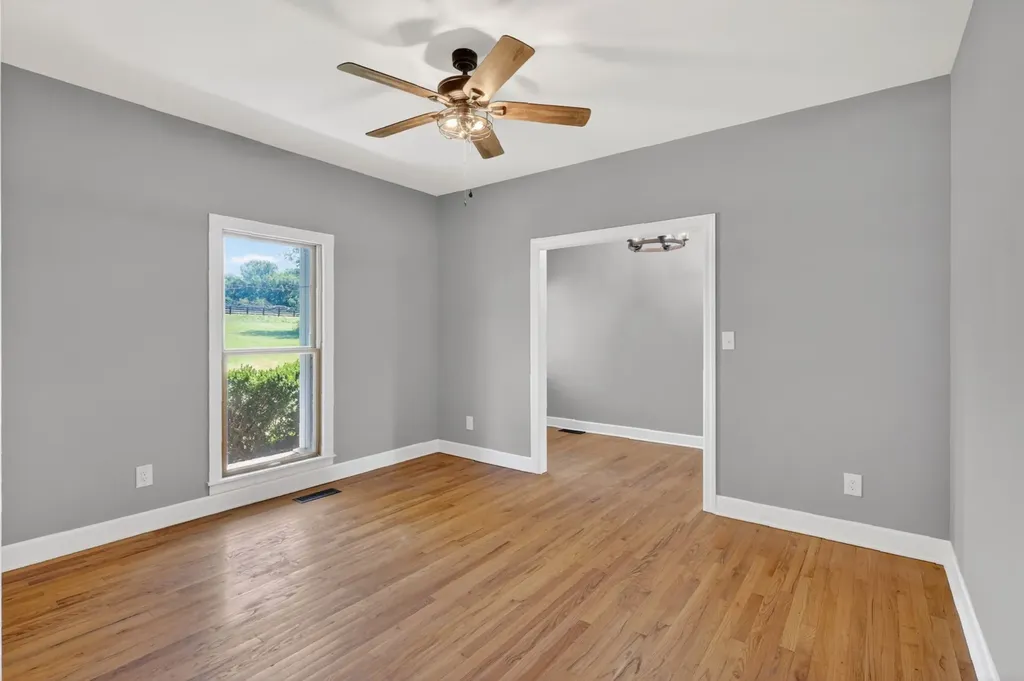 1327 Old Highway 109, N Gallatin TN 37066