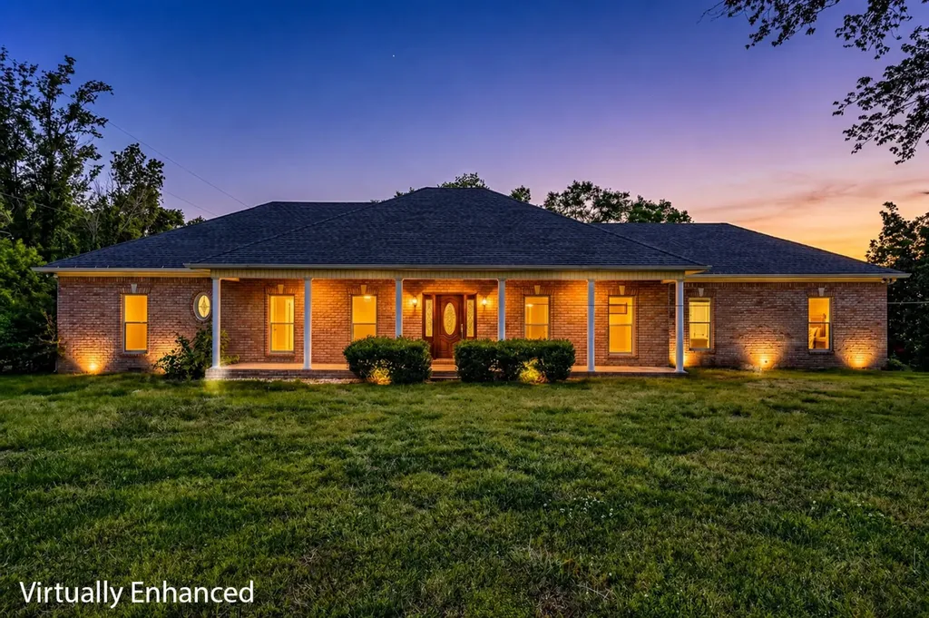 1327 Old Highway 109, N Gallatin TN 37066
