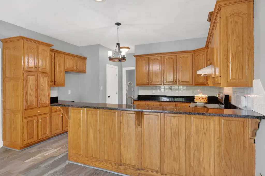 1327 Old Highway 109, N Gallatin TN 37066