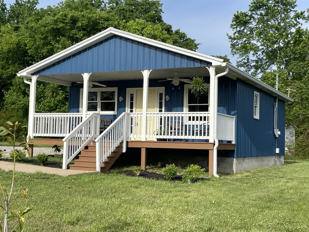 105 General Avenue Centerville TN 37033