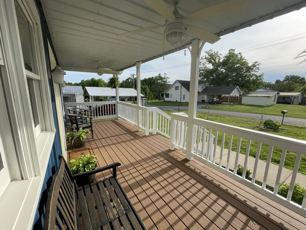 105 General Avenue Centerville TN 37033
