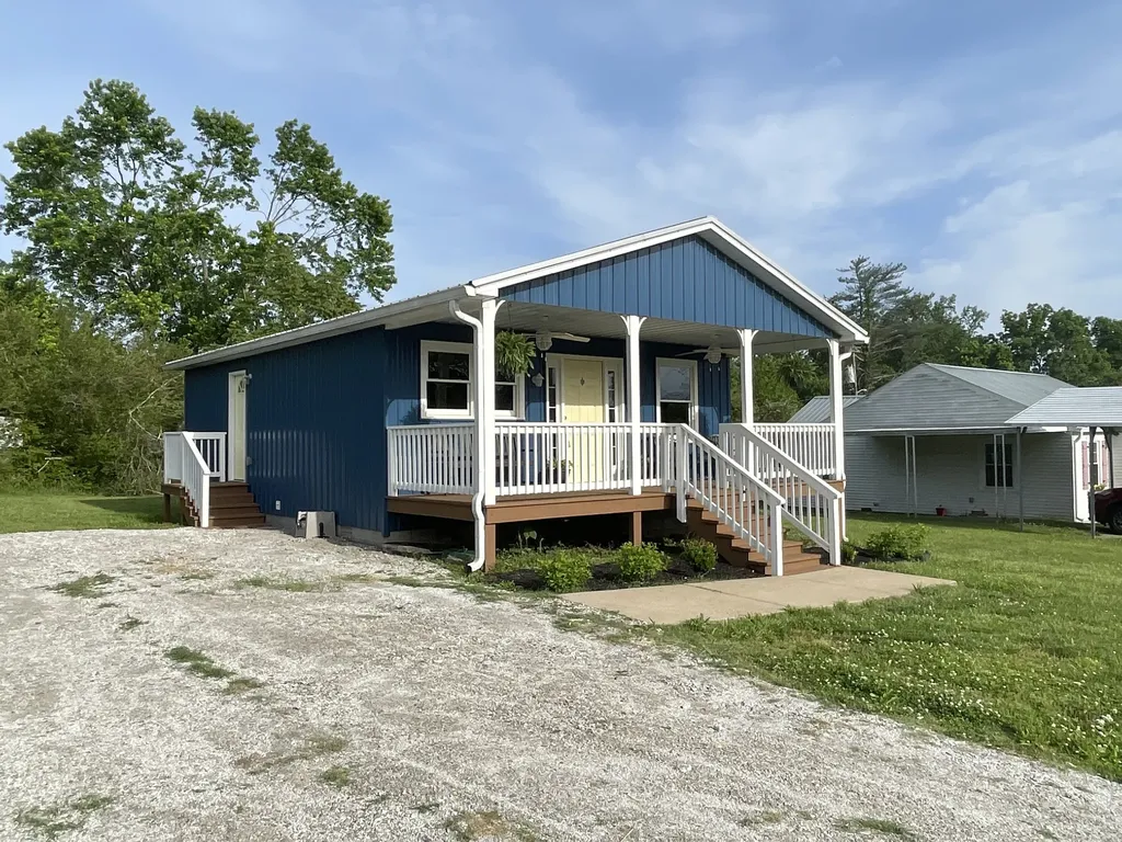 105 General Avenue Centerville TN 37033