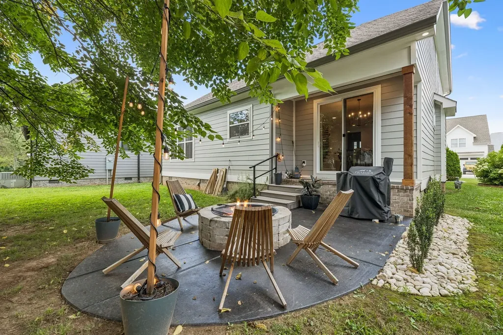 319 Campfire Court Winchester TN 37398