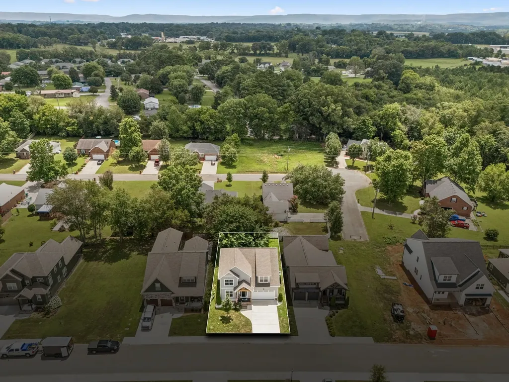 319 Campfire Court Winchester TN 37398