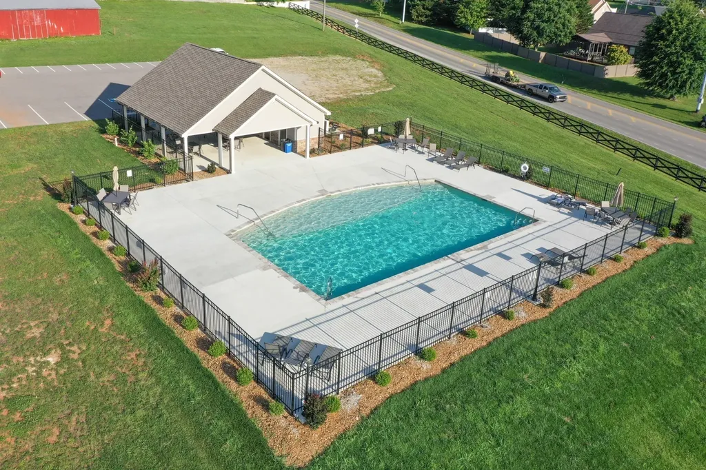 319 Campfire Court Winchester TN 37398