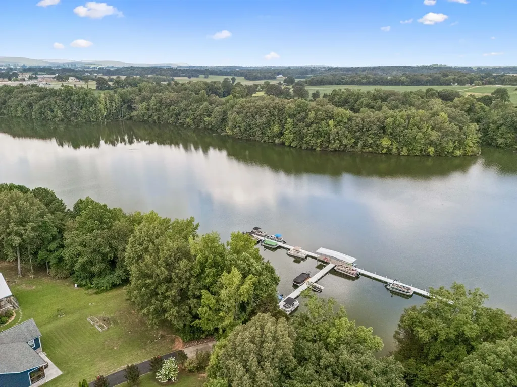 319 Campfire Court Winchester TN 37398